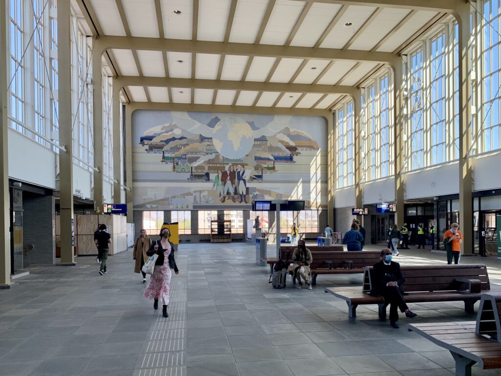 station amstel hal
